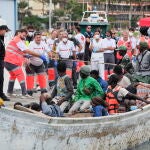 Salvamento rescata a 589 personas más en otras diez embarcaciones en Canarias