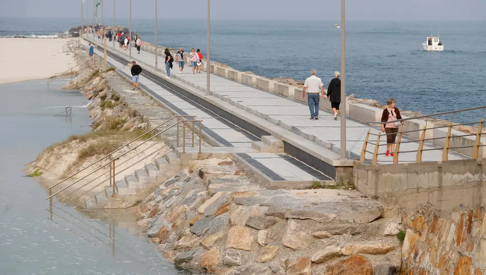 Galicia en aviso por las mareas vivas más altas de los últimos diecinueve años