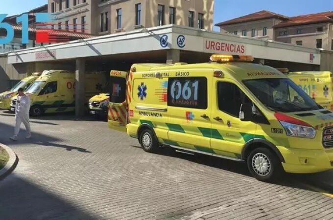 Ambulancias del 061 en Urgencias de Valdecilla