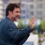 Bardem en el photocall del Festival de San Sebastián antes de recoger el Premio Donostia 2023