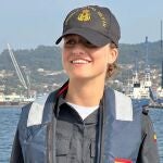 Leonor practica sus primeras maniobras de rescate en las lanchas de instrucción de la Escuela Naval de Marín