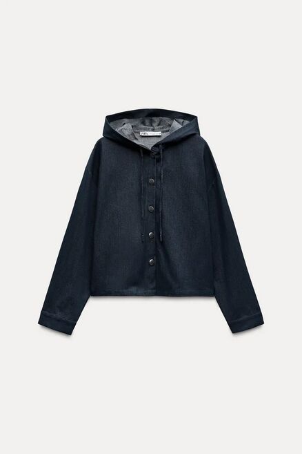 Camisa capucha.