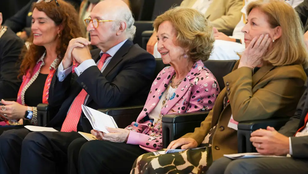 La reina Sofía asiste en Lisboa a un foro de expertos en neurociencia