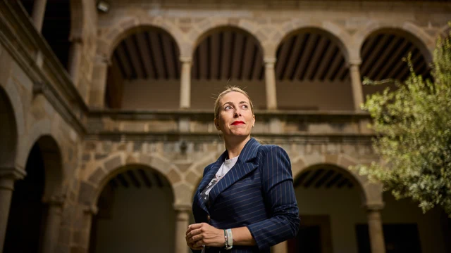 Entrevista con María Guardiola, Presidenta de la Junta de Extremadura. © Alberto R. Roldán / Diario La Razón.