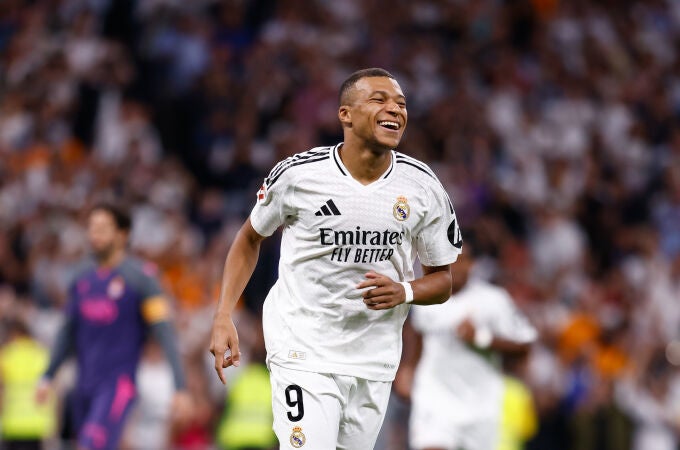 Real Madrid v RCD Espanyol - LaLiga EA Sports