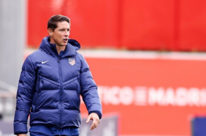 Fernando Torres se disculpa tras su expulsión con el Atlético B