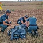 Momento en el que la Guardia Civil encuentra a la mujer de 92 años desaparecida