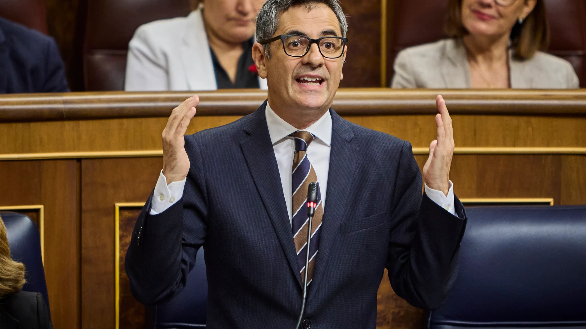 Sesión de control al Gobierno en el Congreso de los Diputados. Comparecen María Jesús Montero Cuadrado, Yolanda Díaz, Teresa Ribera, Félix Bolaños, Fernando Grande Marlaska, Oscar Puente, y por el PP, Alberto Nuñez Feijoo y Cuca Gamarra © Alberto R. Roldán / Diario La Razón. 25 09 2024