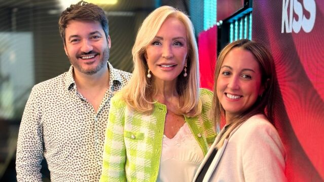 Carmen Lomana en la radio.