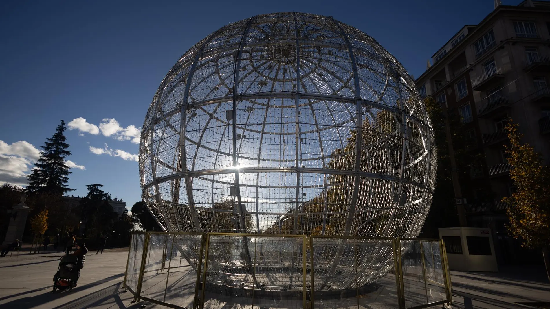 Madrid aprueba un contrato de 4,4 millones para su iluminación navideña con cerca de 12 millones de bombillas