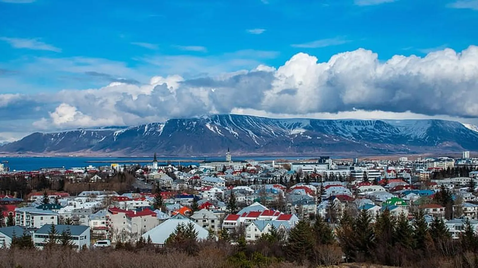 asi-ahorra-5000-euros-mes-espanol-islandia-solo-trabajo-15-dias-mes_97