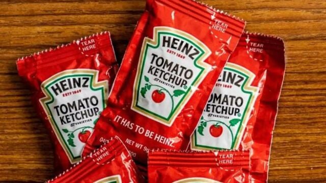Europa confirma el fin de los sobres de ketchup: fecha y motivo de la retirada. 