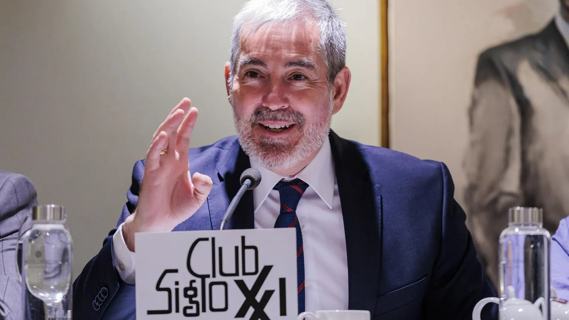AMP.-Clavijo avisa de que Canarias llevará el problema migratorio a la Conferencia de Presidentes: "Quiera o no Sánchez"