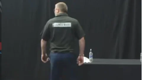 James Wade, estrella de los dardos, protagonizó un vergonzoso desliz
