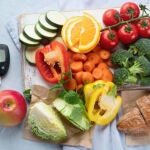 Este es el orden que debes seguir para comer los distintos alimentos de tu plato y reducir el pico de glucosa en un 75%