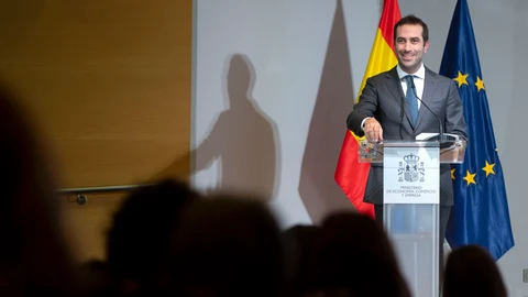 Carlos Cuerpo preside el acto de toma de posesión de los altos cargos del Ministerio de Economía, Comercio y Empresa