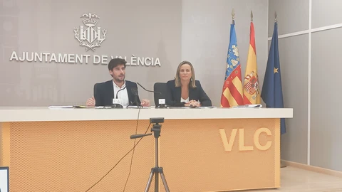 El portavoz, Juan Carlos Caballero y la concejal , Paula Llobet