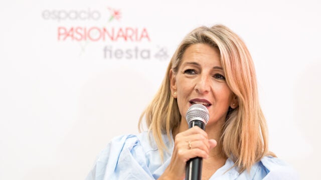 Yolanda Díaz, Pepe Álvarez y Enrique Santiago participan en un debate sobre la reducción de la jornada laboral