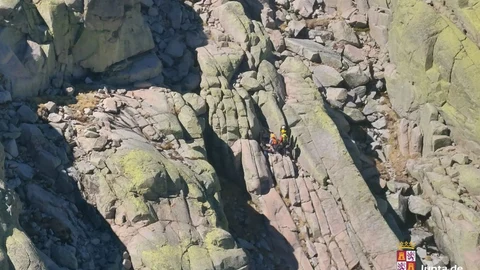 Rescate de los dos montañeros enriscados en el Pico Almanzor (Ávila)