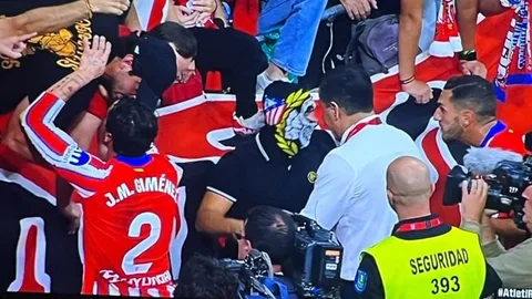 Captura de uno de los momentos de más tensión con miembros del Frente Atlético