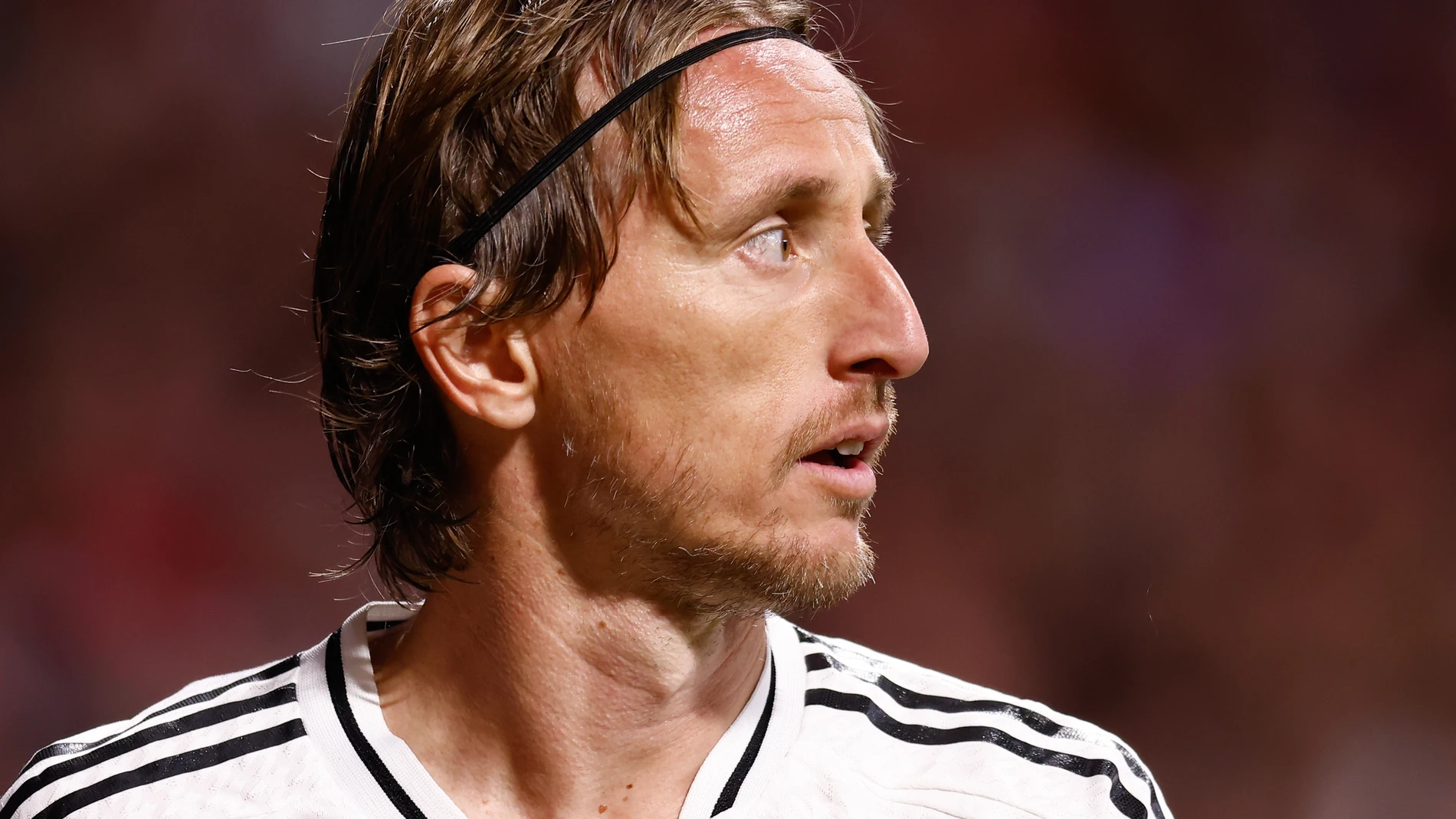 Luka Modric con el Real Madrid en un partido de LaLiga