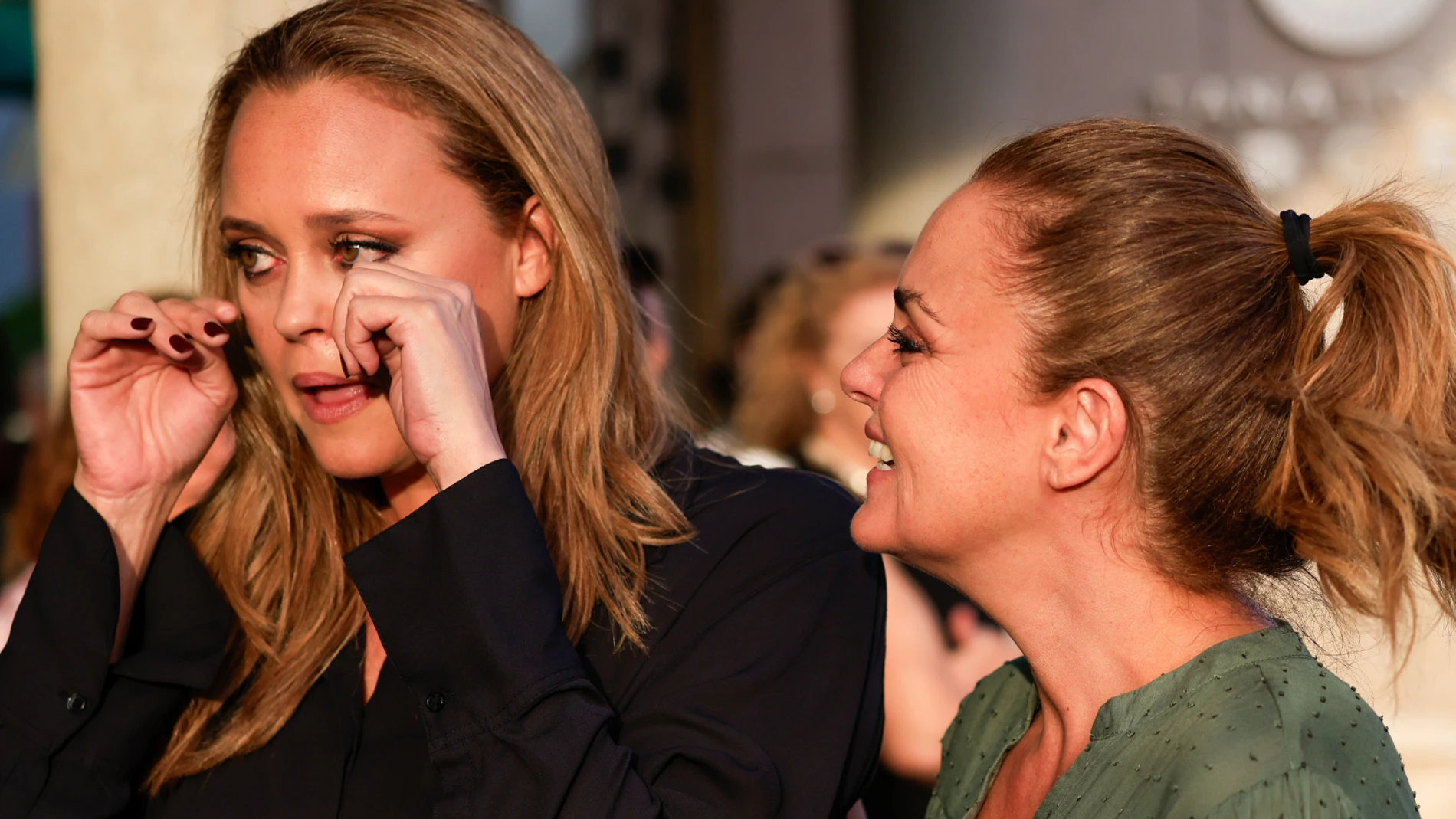 Shaila Dúrcal y Carmen Morales