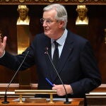 El primer ministro francés, Michel Barnier, se dirige a la Asamblea Nacional