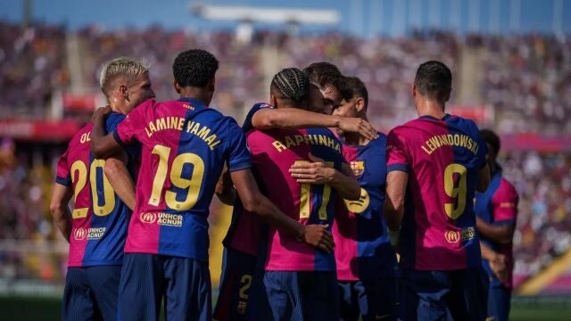 Los jugadores del Barça celebran un gol