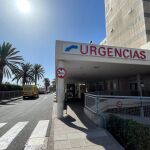 Un enfermero del Hospital Insular de Gran Canaria sufre una agresión física y verbal