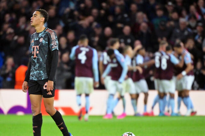 UEFA Champions League - Aston Villa vs Bayern Munich