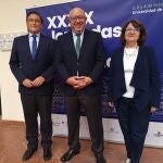 (Desde izda.) José Carlos Gómez Villamandos, Manuel Torralbo y Amparo Navarro, en la inauguración de las XXXIX Jornadas CRUE Gerencias en Córdoba