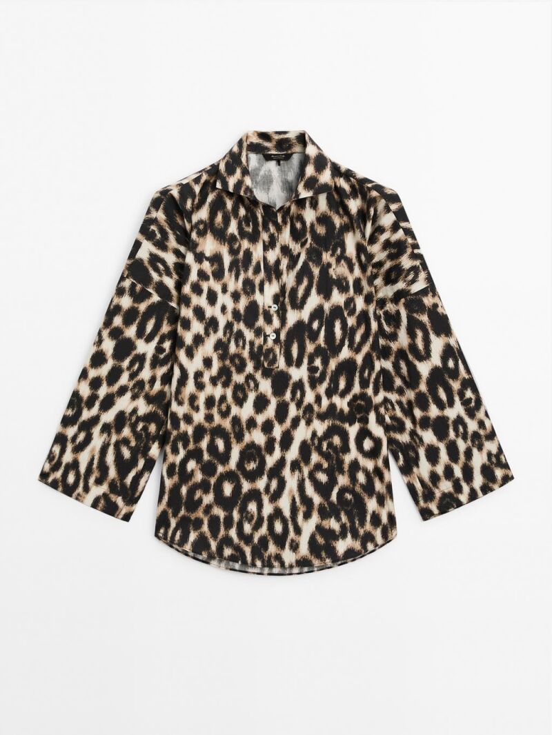 Camisa cuello polo animal print