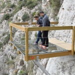 Pasarela de la presa de Relleu, uno de los planes de otoño