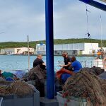 Las caras de los pescadores de Barbate reflejan la «desesperanza» tras el fallo del TJUE