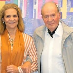 El rey Juan Carlos y la Infanta Elena acuden a la entrega del Trofeo Xacobeo 