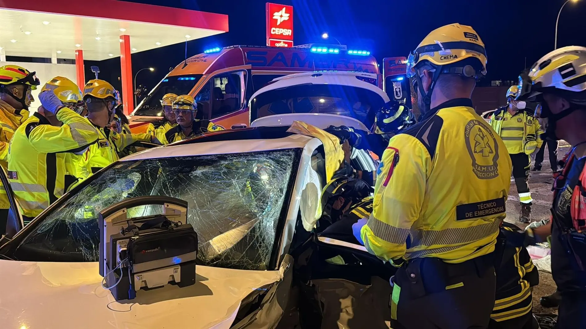 MADRID.-Sucesos.- Policía Municipal investiga la carrera ilegal de coches que terminó con tres heridos
