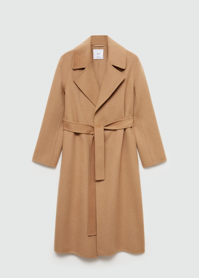 Abrigo largo color camel, de Mango (119,99 euros)