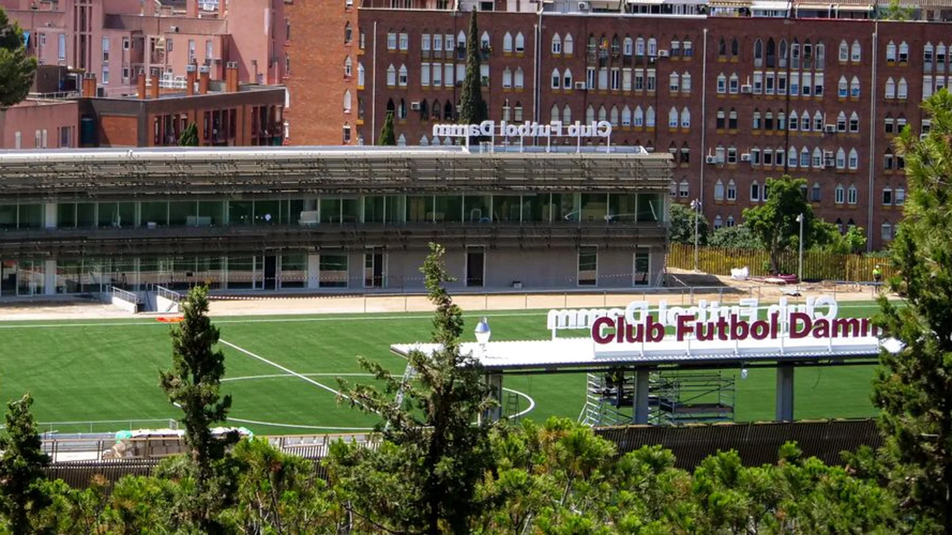 Nueva ciudad deportiva del Club de Fútbol Damm, con 30.000 metros cuadrados y dos campos de fútbol