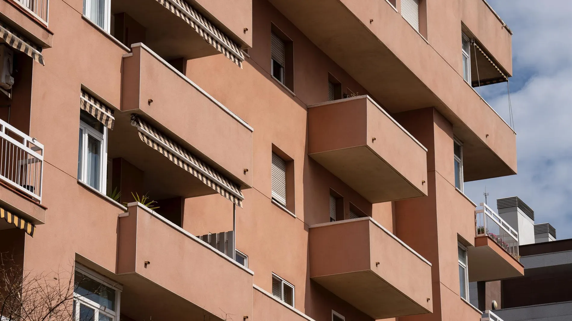 Economía.- Las tasaciones hipotecarias de vivienda aumentaron un 15,2% en el primer semestre, según AEV