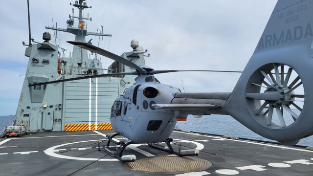 La Armada recibe el cuarto helicóptero Airbus H135 P3H 