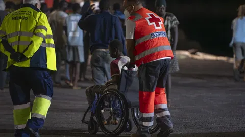 La Fiscalía denuncia que 24 menores migrantes no tuvieron acogida inmediata en Canarias
