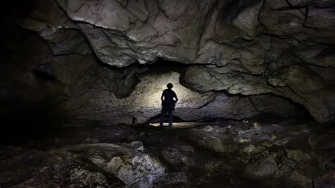 Interior de la Cueva del Chufín.