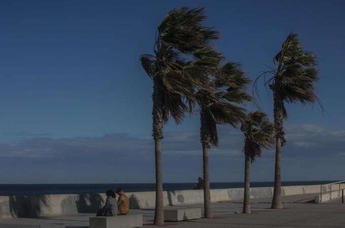 Fuertes rachas de viento en puntos de la Comunidad Valenciana que alcanzan los 116 km/hora en Buñol