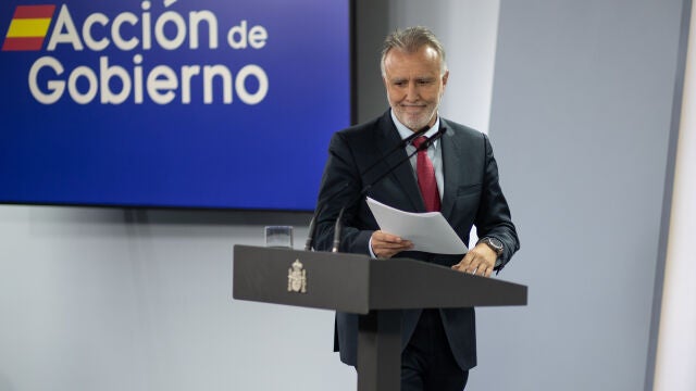 Ángel Víctor Torres comparece tras las reuniones con los presidentes autonómicos