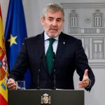 El jefe del Ejecutivo, Pedro Sánchez, se reúne con el presidente de Canarias Fernando Clavijo
