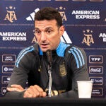 Lionel Scaloni en la rueda de prensa previa al partido con Venezuela. 