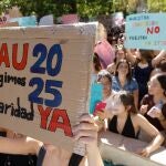 Varios alumnos manifestantes durante una huelga estudiantil en Murcia