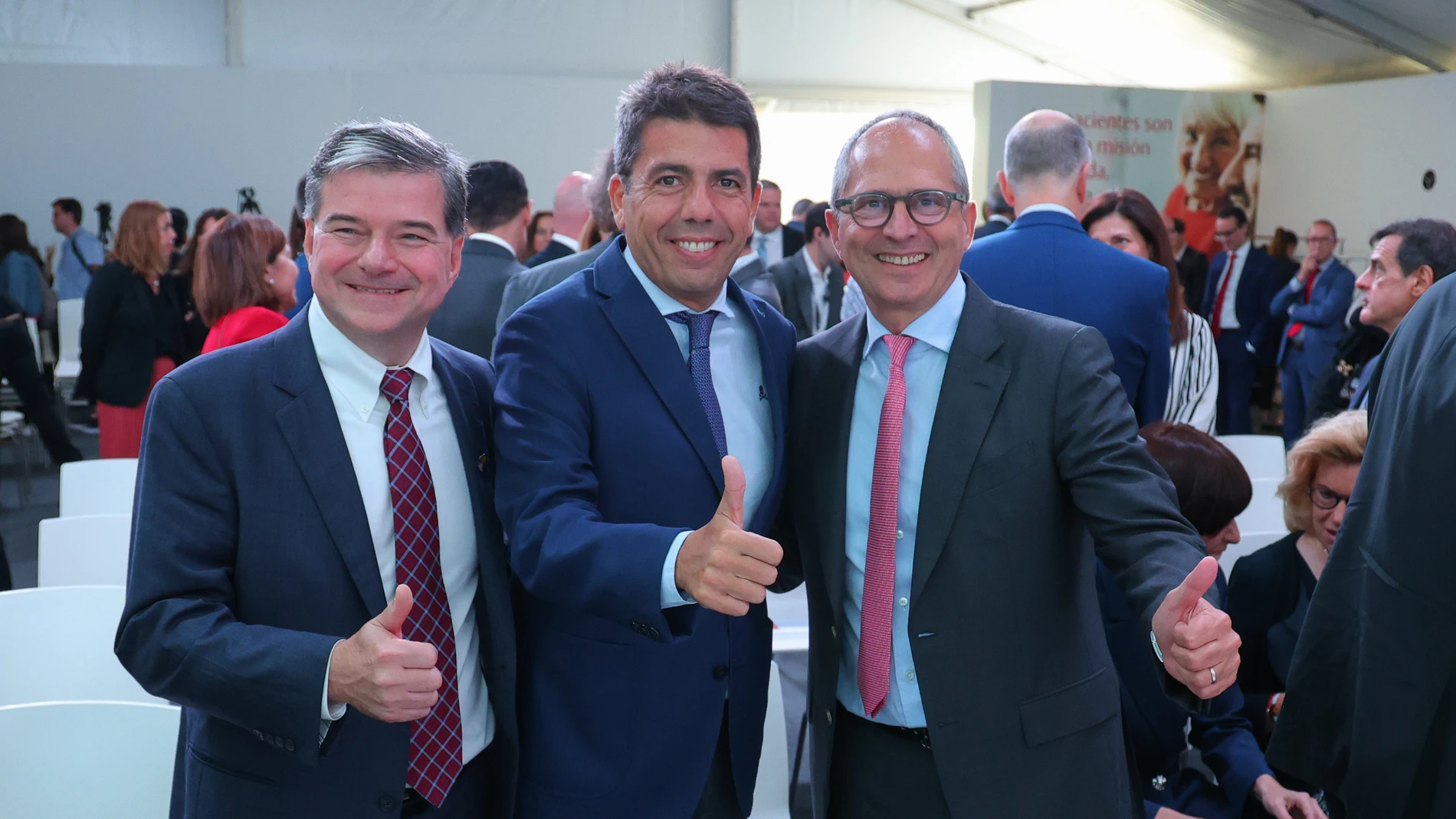 Mazón ha asistido al acto de colocación de la primera piedra de la futura planta de Edwards Lifesciences