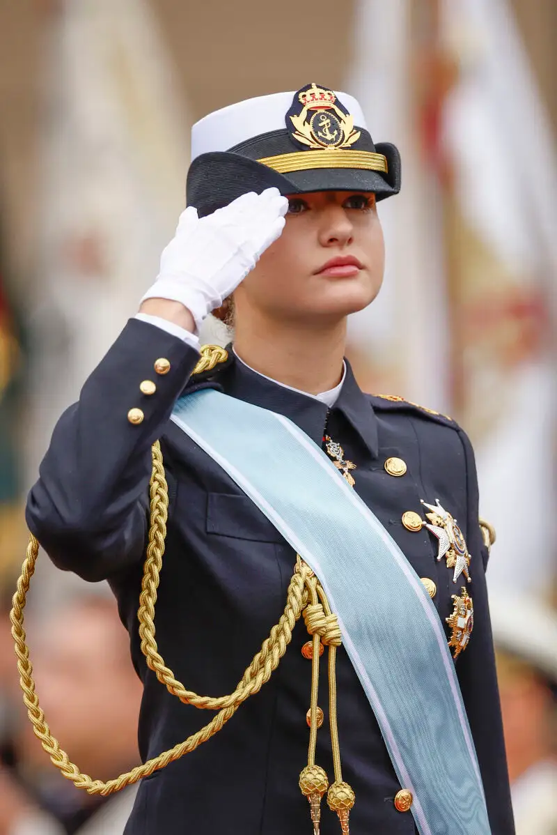 Madrid acoge el desfile de la Fiesta Nacional con la vista puesta en el cielo