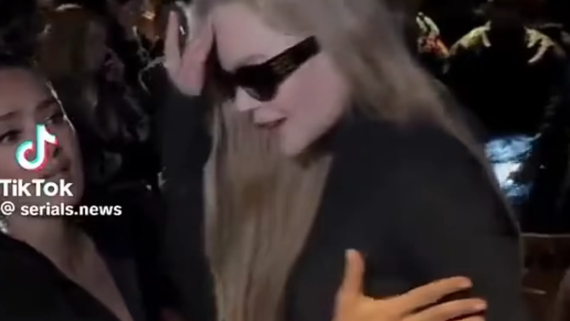 Tenso encuentro entre Salma Hayek y Nicole Kidman, en París